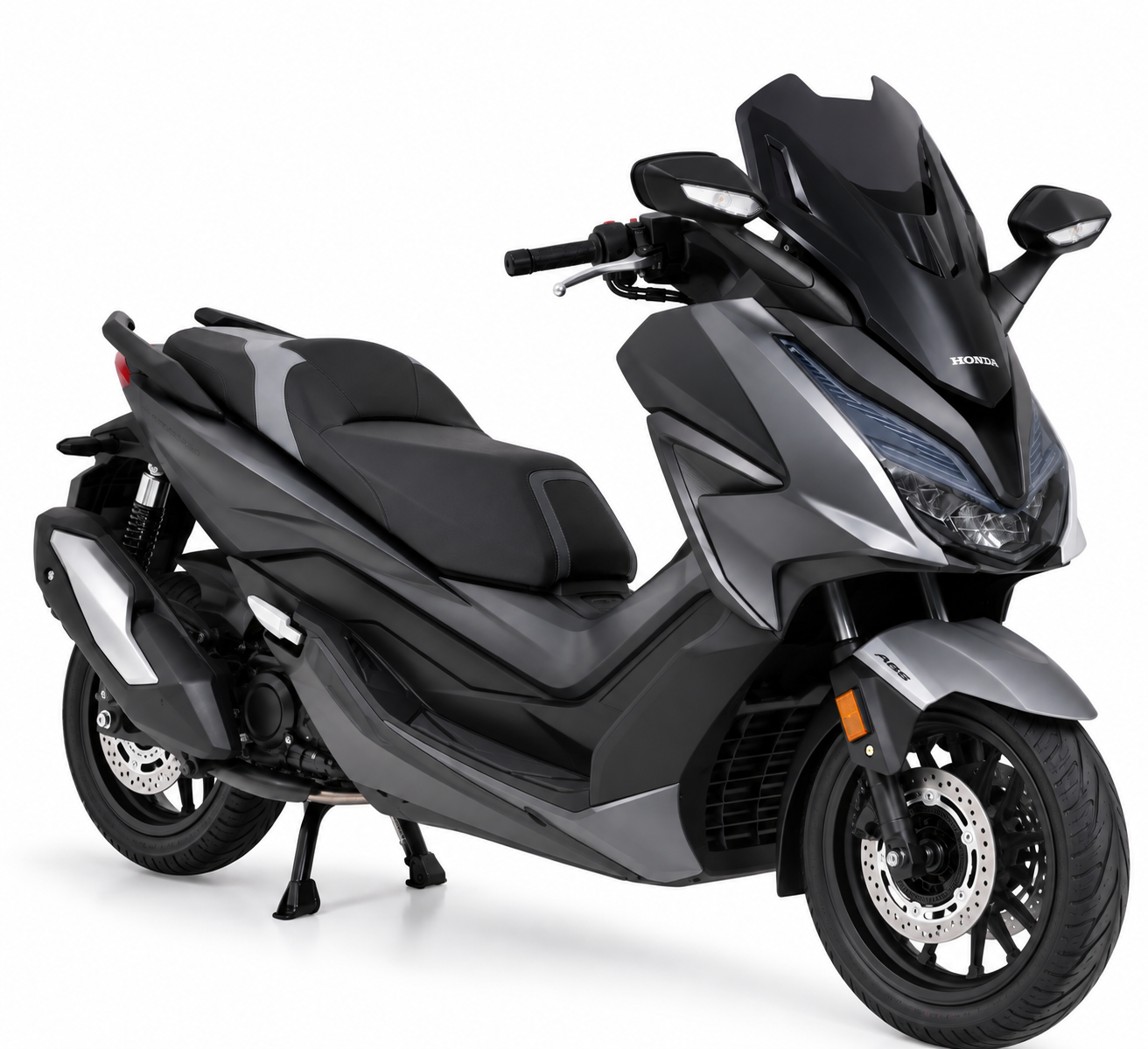 HONDA FORZA 750 équipée d’accessoires ERMAX